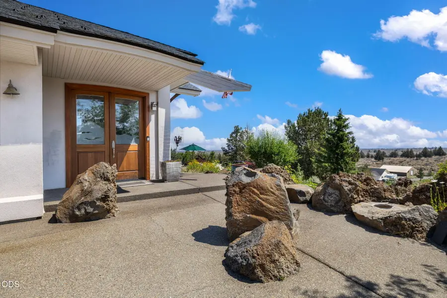 59641 Calgary Loop, Bend, OR 97702 - #2