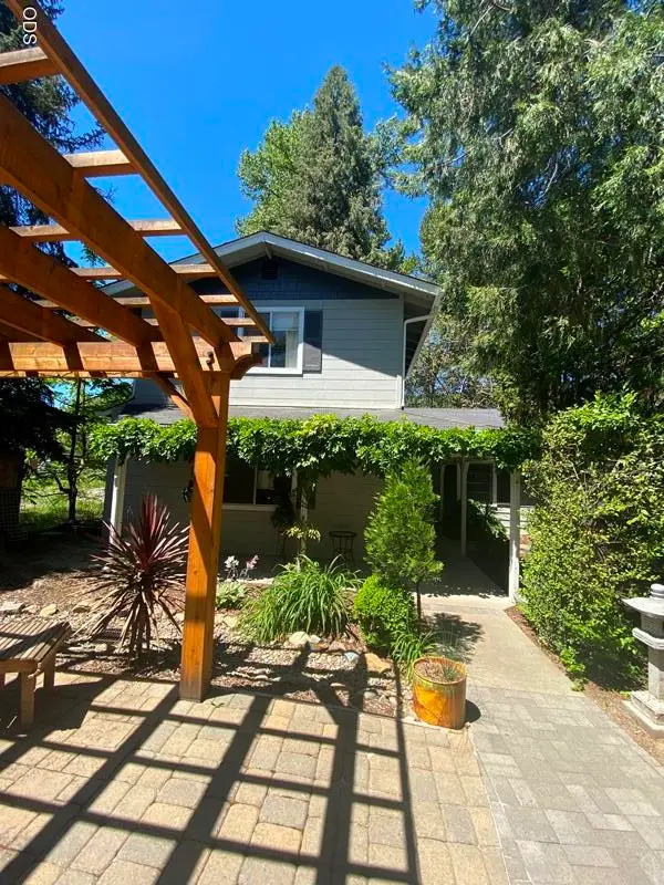 415 Berglund Street, Rogue River, OR 97537 - #1