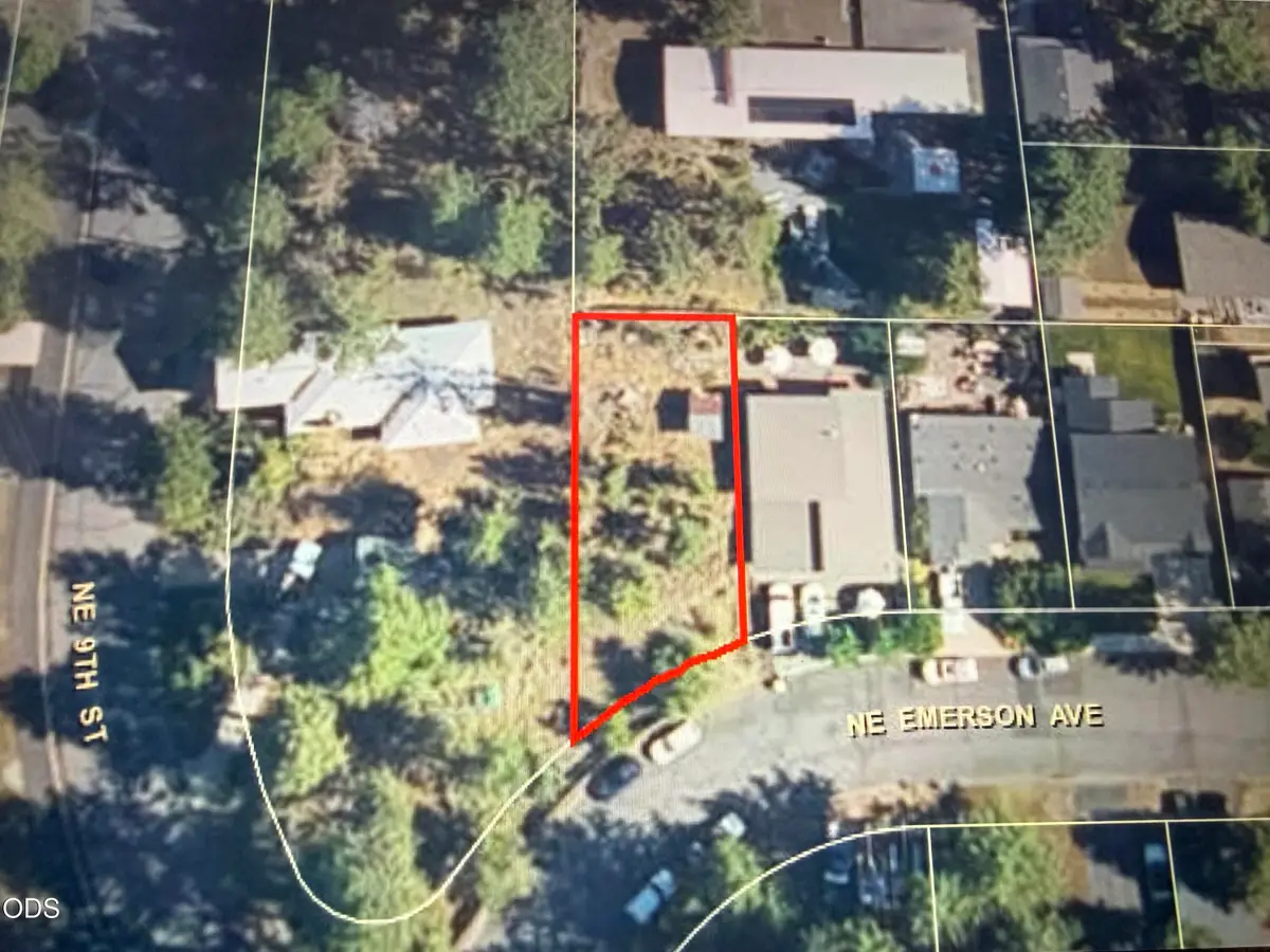 914 NE Emerson Avenue, Bend, OR 97701 - #1