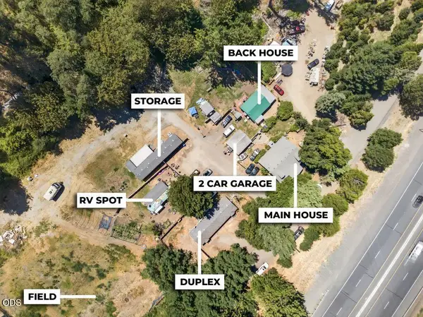 12071 Old Stage Road, Gold Hill, OR 97525