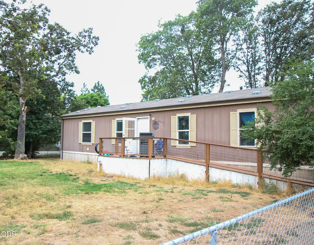 6235 Ponderosa Street, Central Point, OR 97502 - #1