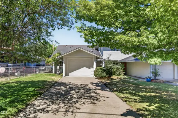 241 Clay Street, Ashland, OR 97520