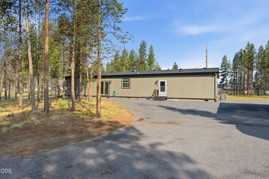 16760 Pine Place, La Pine, OR 97739 - #3