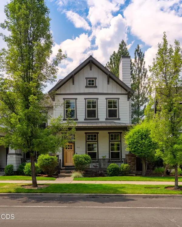 2641 Northwest Crossing Drive, Bend, OR 97703