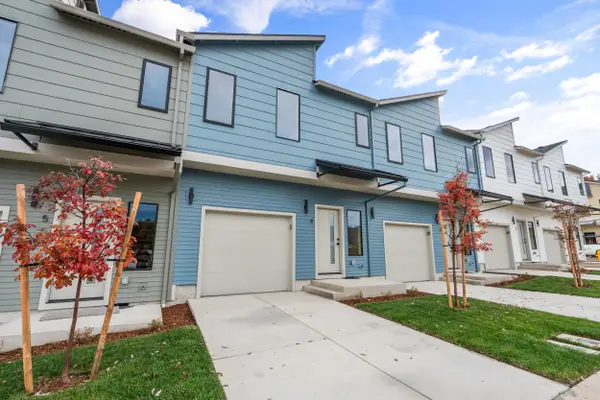 2028 Sunset Drive #4, Medford, OR 97501