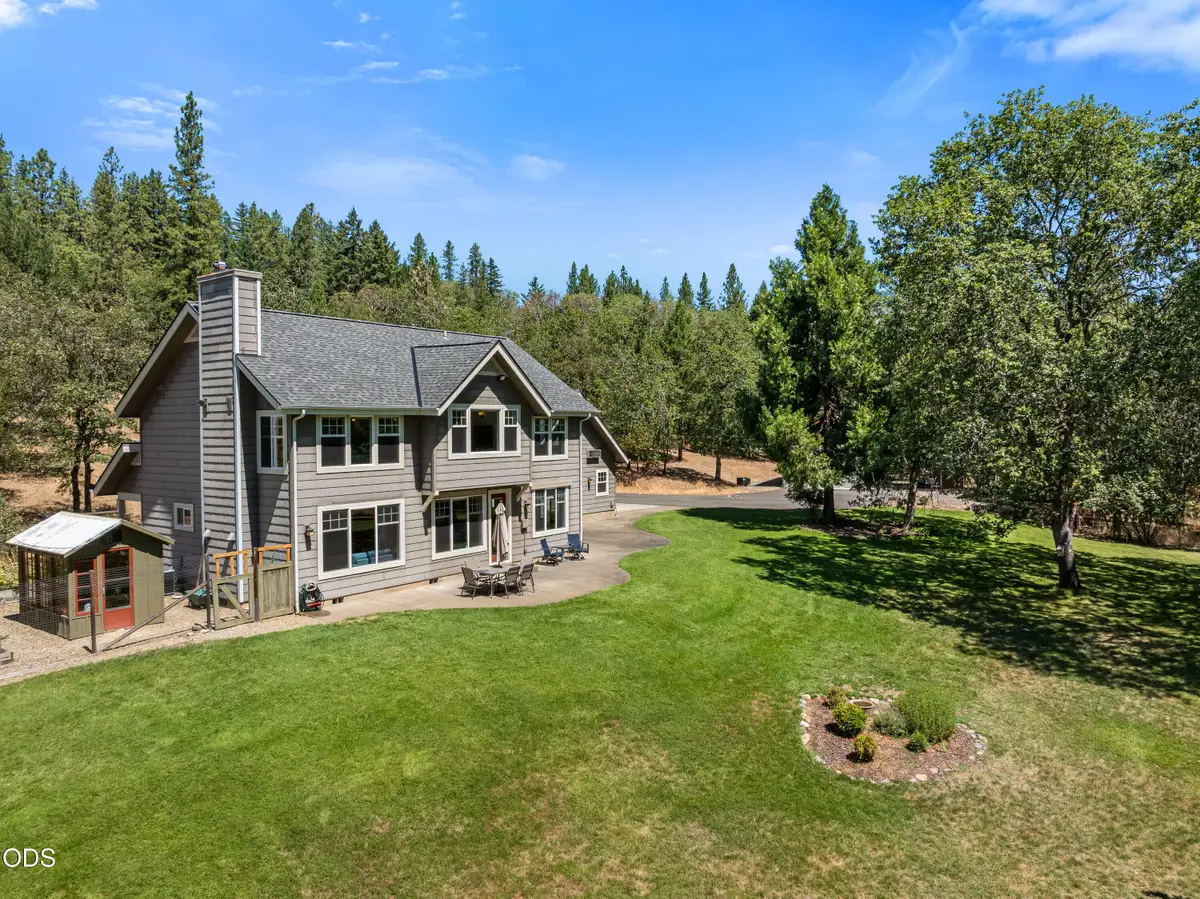 375 Mountain Paradise Drive, Grants Pass, OR 97526 - #1