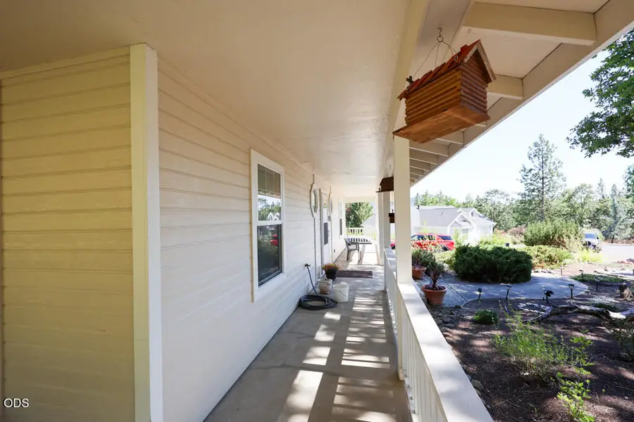 412 Country Court, Shady Cove, OR 97539 - #3