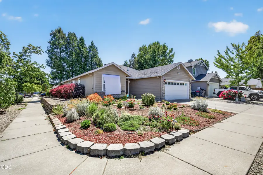 1717 Alexis Way, Medford, OR 97501 - #3