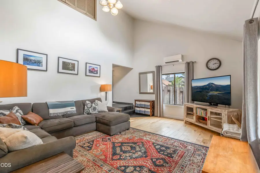 902 NW Ogden Avenue, Bend, OR 97703 - #3