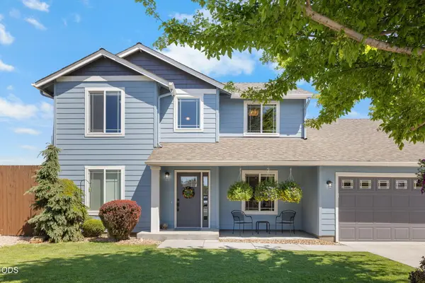 2197 NW Kingwood Avenue, Redmond, OR 97756