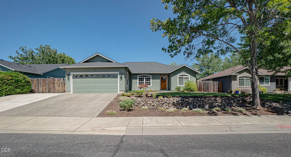 481 Westminster Drive, Eagle Point, OR 97524 - #1
