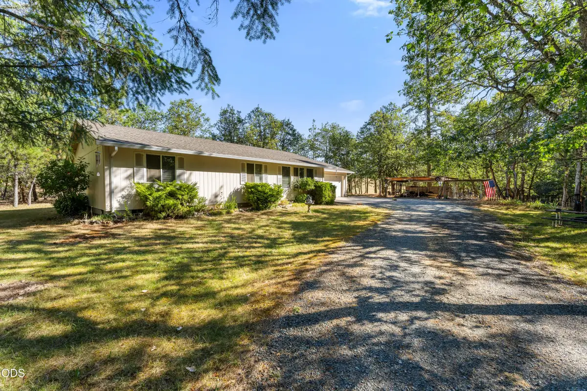7606 Monument Drive, Grants Pass, OR 97526 - #1