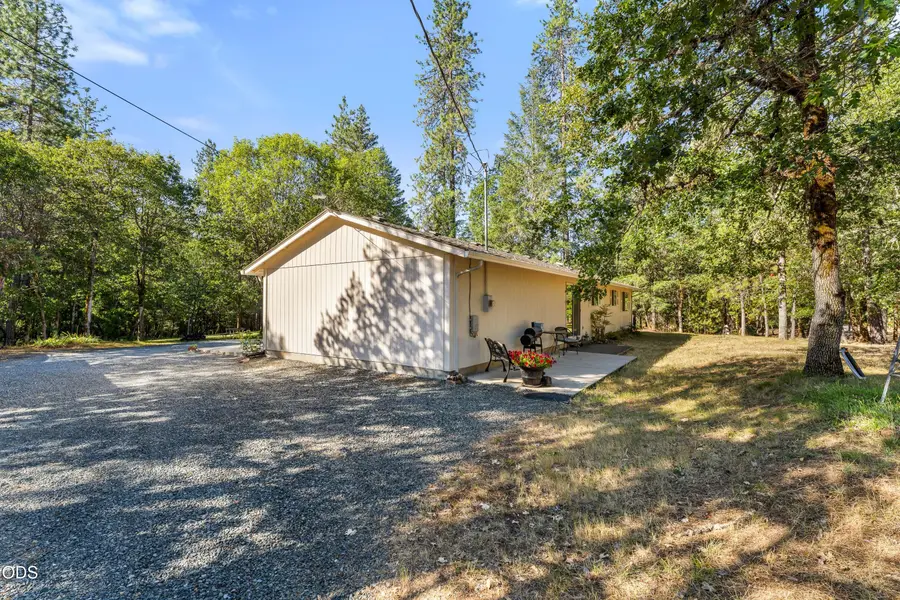 7606 Monument Drive, Grants Pass, OR 97526 - #2