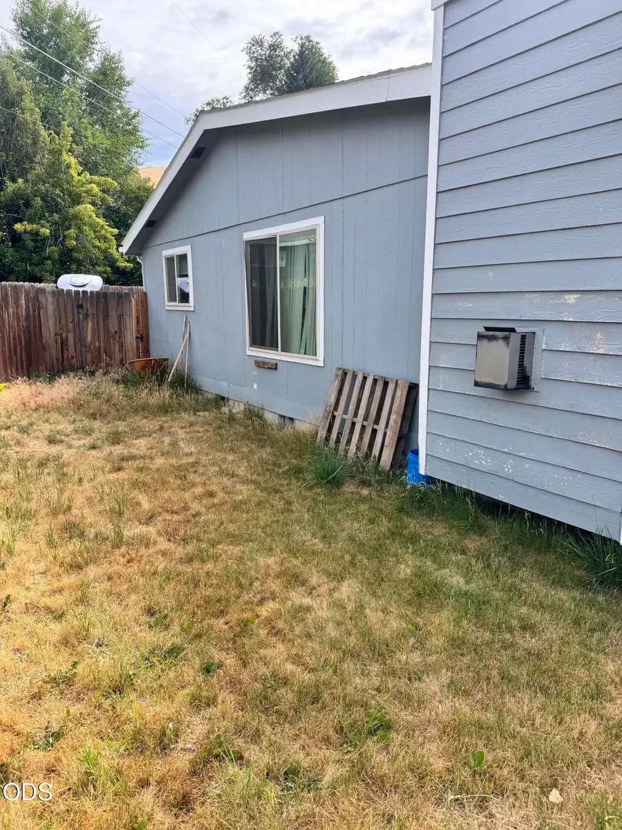 2009 Jeffrey Lane, Klamath Falls, OR 97603 - #3