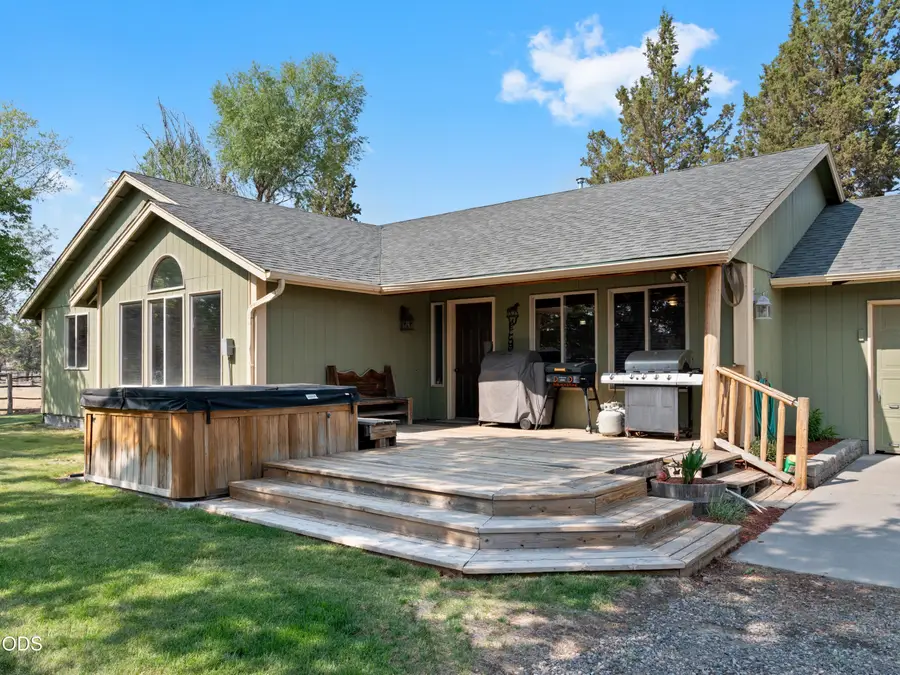 10898 NW Kingwood Drive, Redmond, OR 97756 - #3