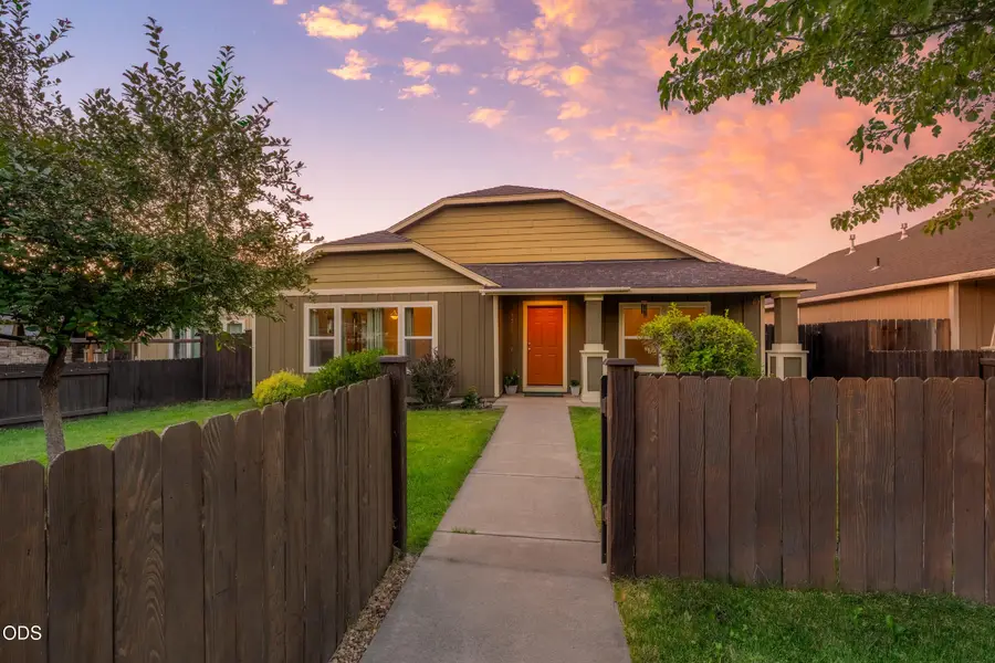 3375 SW Obsidian Avenue, Redmond, OR 97756 - #2