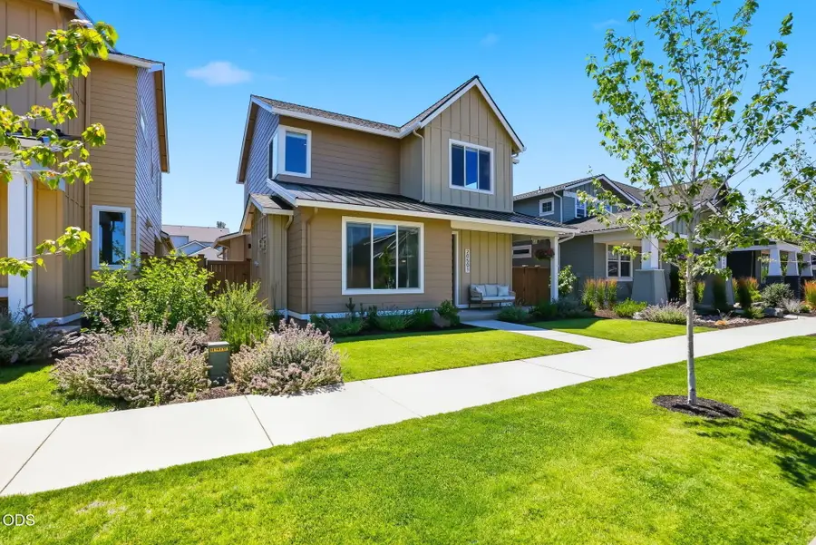 20501 Aberdeen Drive, Bend, OR 97702 - #2