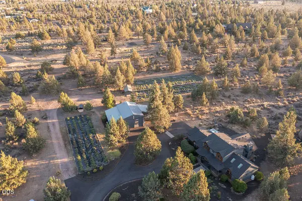 18025 Cascade Estates Drive, Bend, OR 97703