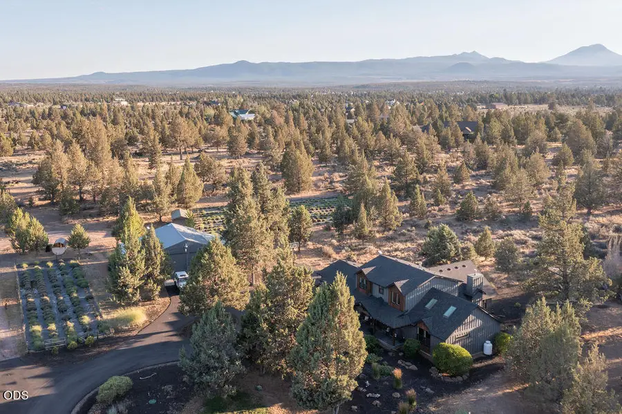 18025 Cascade Estates Drive, Bend, OR 97703 - #2