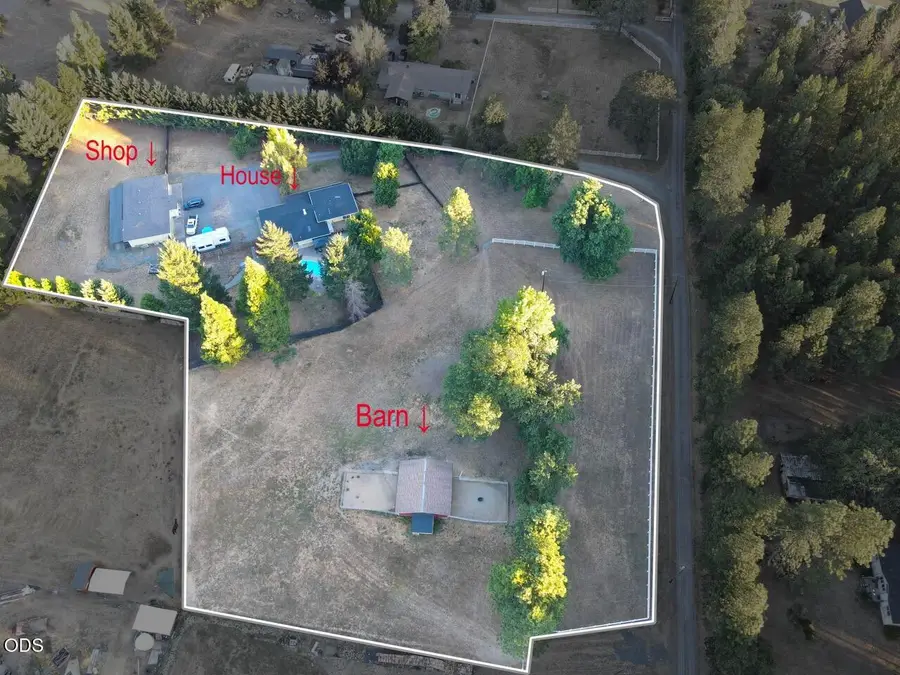 255 Queens Branch Road, Rogue River, OR 97537 - #2