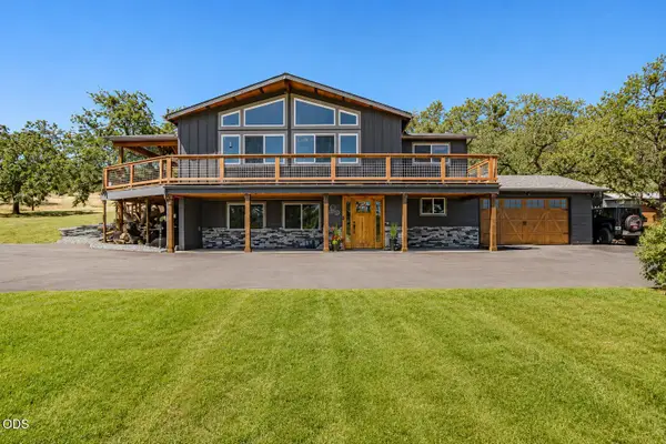 10643 Antioch Road, White City, OR 97503