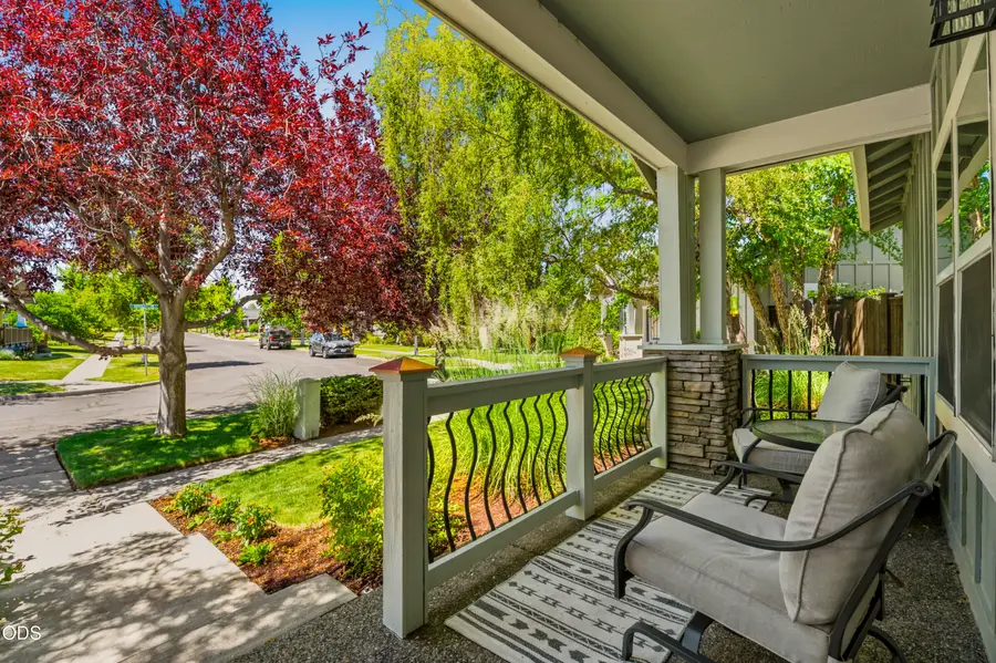 61242 Brookhollow Drive, Bend, OR 97702 - #2