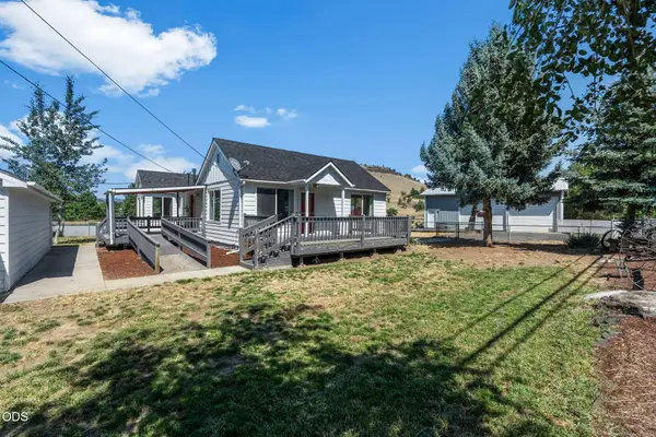 2185 SE Paulina Highway, Prineville, OR 97754