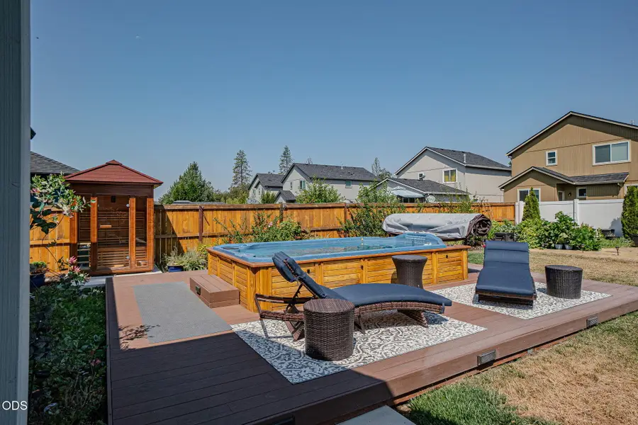 967 Arrowhead Trail, Eagle Point, OR 97524 - #2