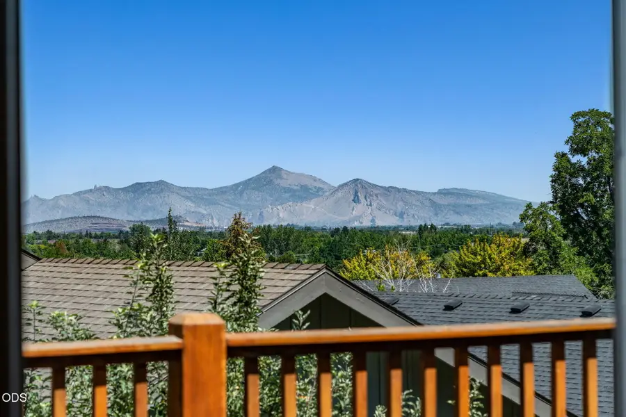 3551 SW Salmon Court, Redmond, OR 97756 - #3