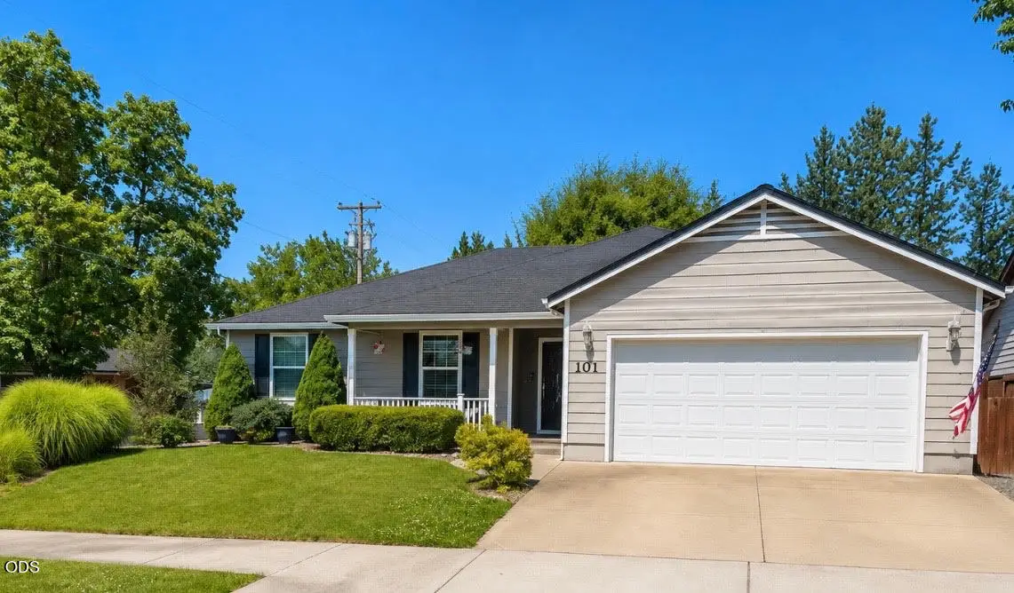 101 Aberdeen Lane, Eagle Point, OR 97524 - #1