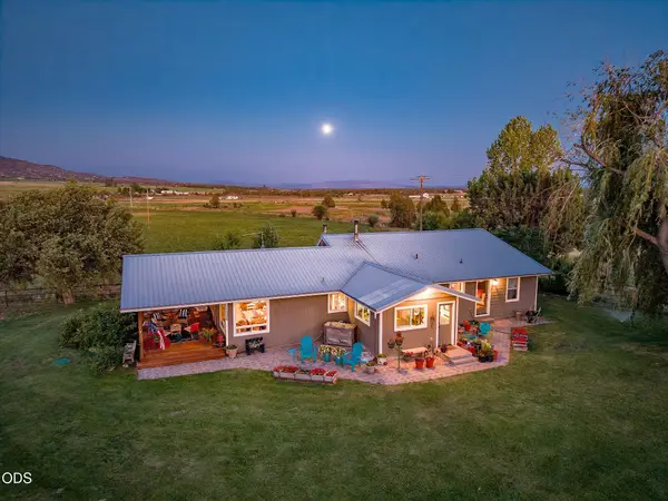 14900 SW Miller Trail, Powell Butte, OR 97753