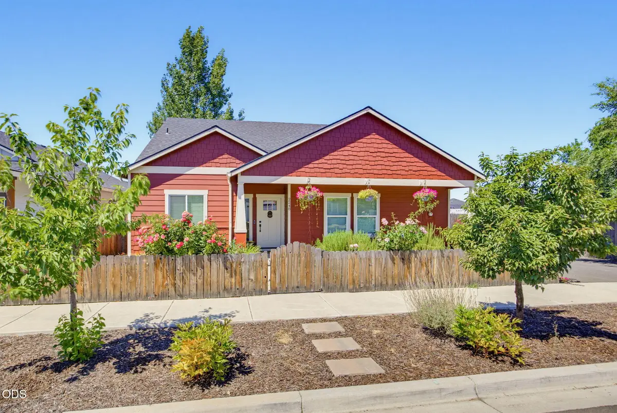 2248 Calico Lane, Medford, OR 97501 - #1