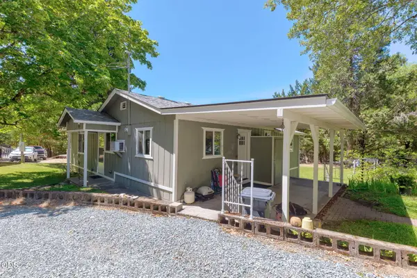 484 Granite Hill Road, Grants Pass, OR 97526