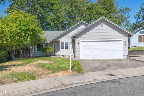 26 SW Leonard Street, Grants Pass, OR 97526