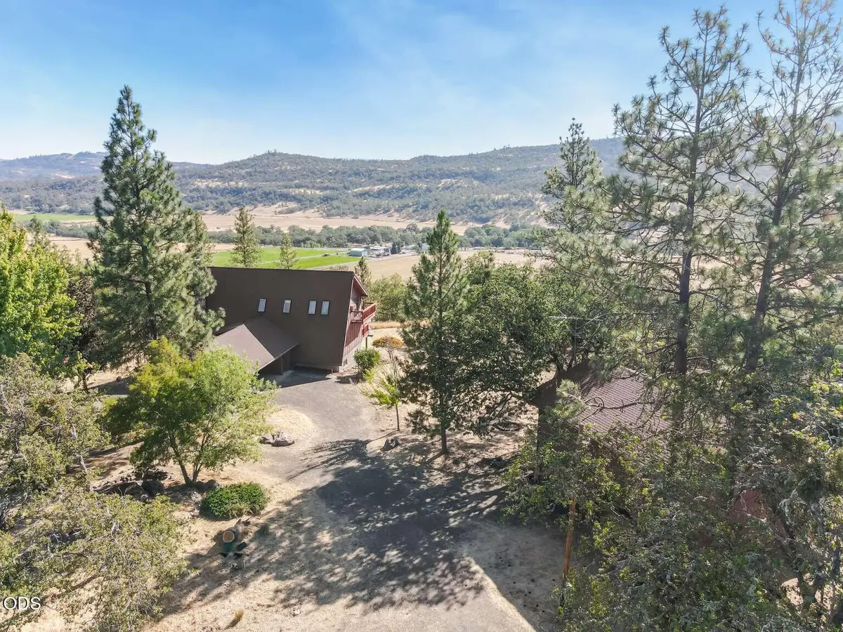 4000 E Antelope Road, Eagle Point, OR 97524 - #1