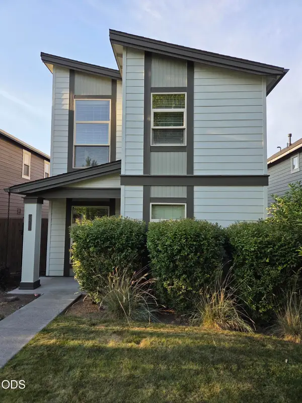 20260 Badger Road, Bend, OR 97702