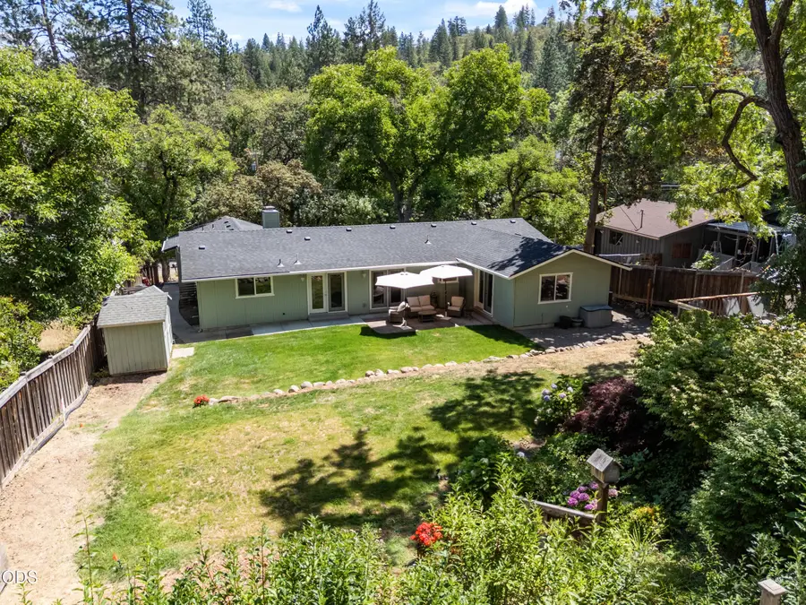 832 S 3rd Street, Jacksonville, OR 97530 - #2
