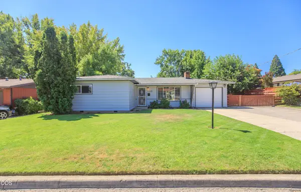 110 Windsor Way, Central Point, OR 97502