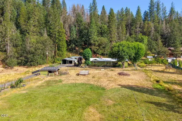 27225 Or-62, Trail, OR 97541