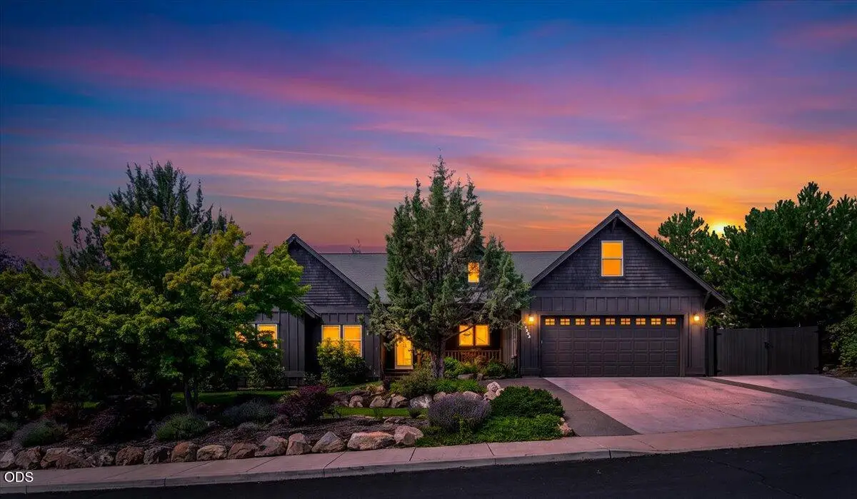 3525 SW 35th Place, Redmond, OR 97756 - #1