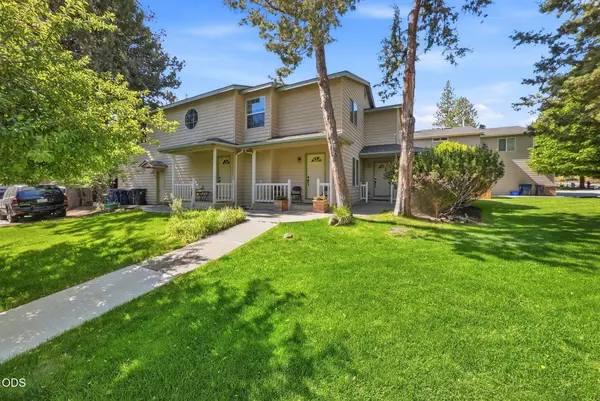 1290 NW Knoxville Boulevard, Bend, OR 97703