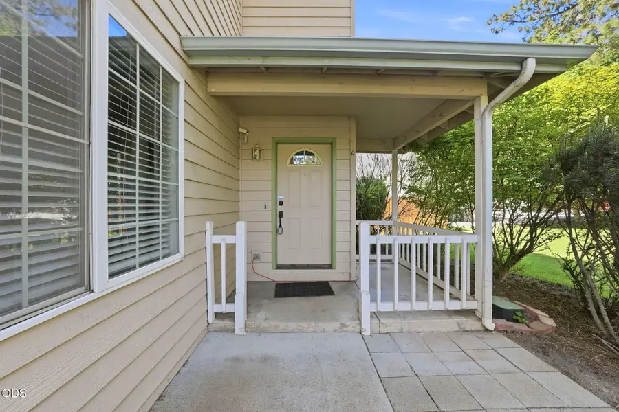 1290 NW Knoxville Boulevard, Bend, OR 97703 - #2