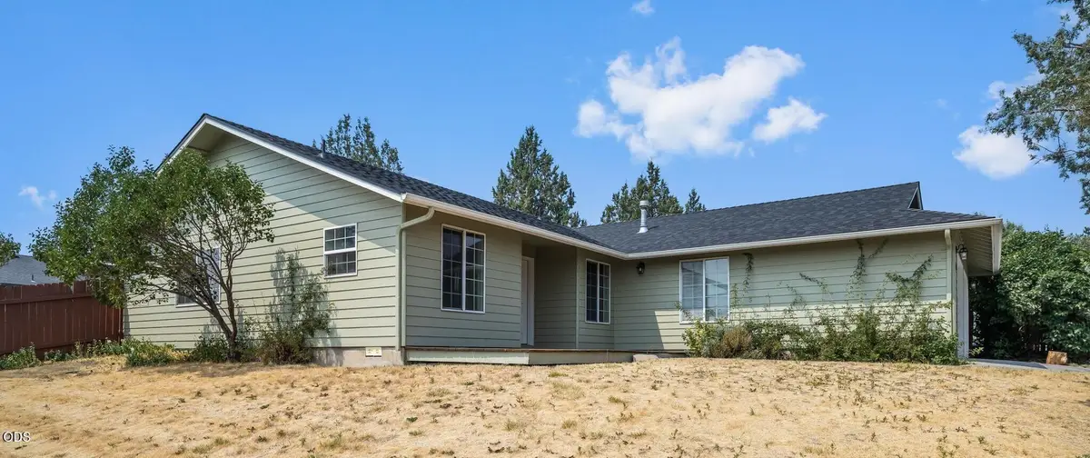 629 SW Deer Ridge Court, Madras, OR 97741 - #1