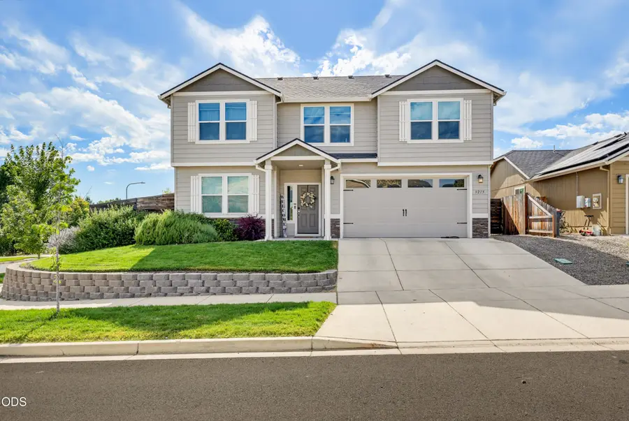3215 Mccloud Street, Medford, OR 97504 - #2