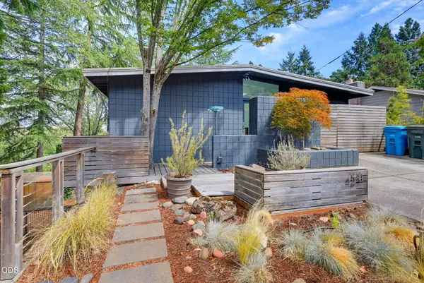 424 Courtney Street, Ashland, OR 97520