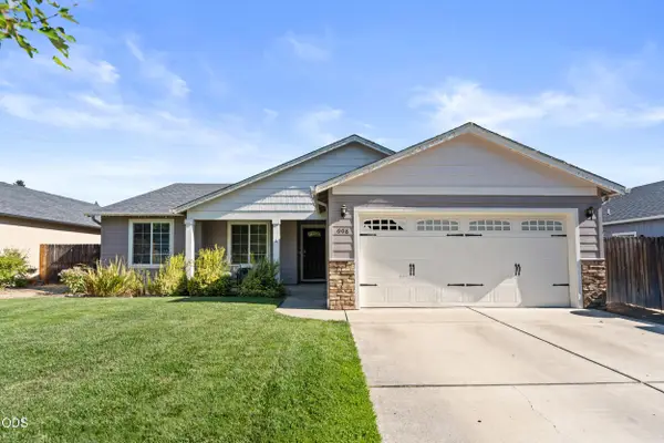 908 Archer Drive, Medford, OR 97501