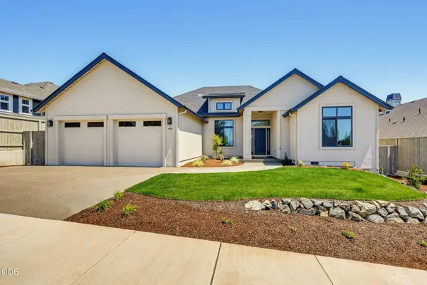 491 Autumn Hills Drive, Medford, OR 97504