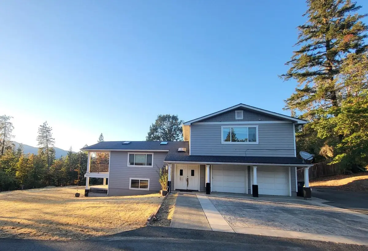 484 Shadow Hills Drive, Grants Pass, OR 97526 - #1
