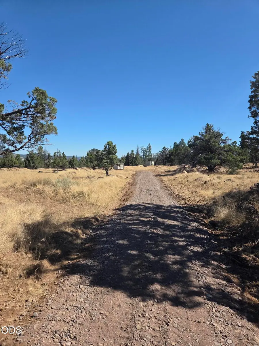 0 Knollcrest Road #20 Acres, Klamath Falls, OR 97603 - #3