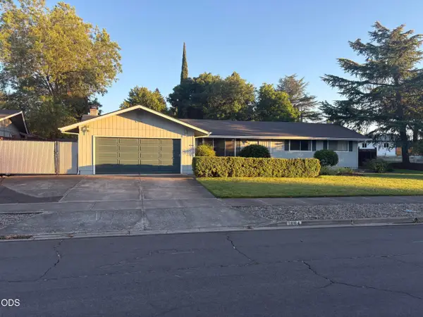 1964 Camellia Avenue, Medford, OR 97504
